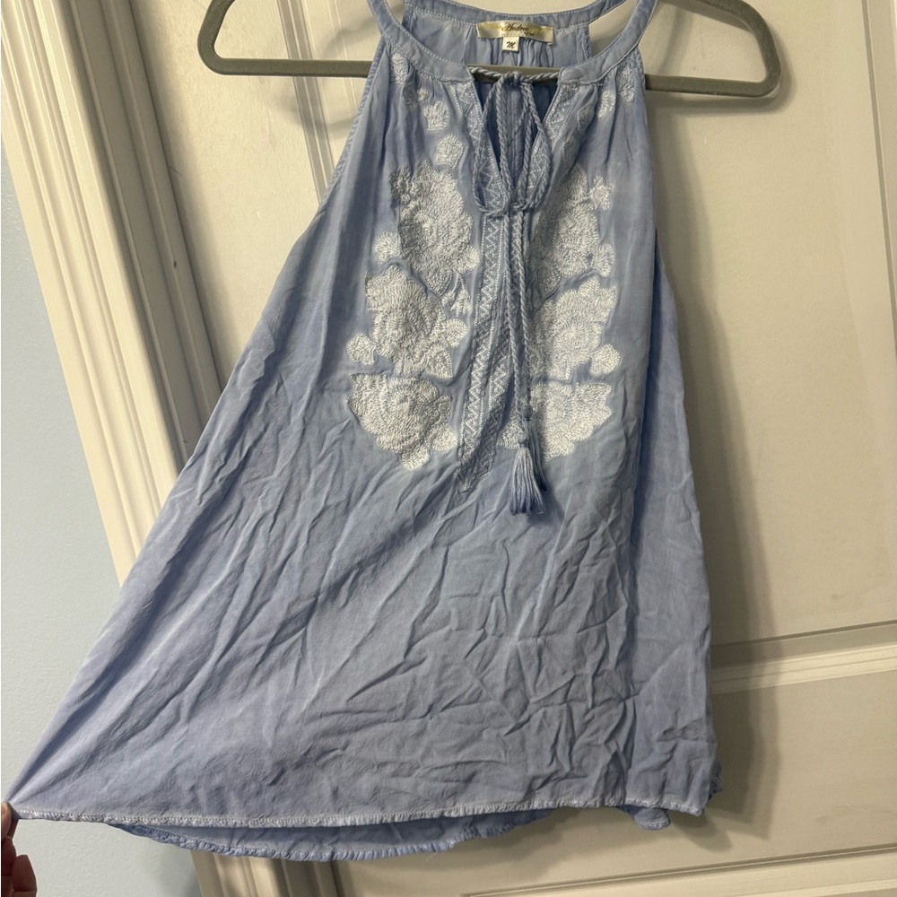 ANDREE BY UNIT Sky Blue Sleeveless Blouse with White Embroidery